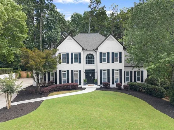 1530 Highview Pines Pass, Alpharetta, GA 30022