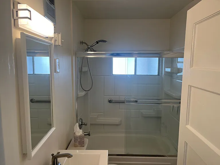 828 Napa Ave — Photo 8