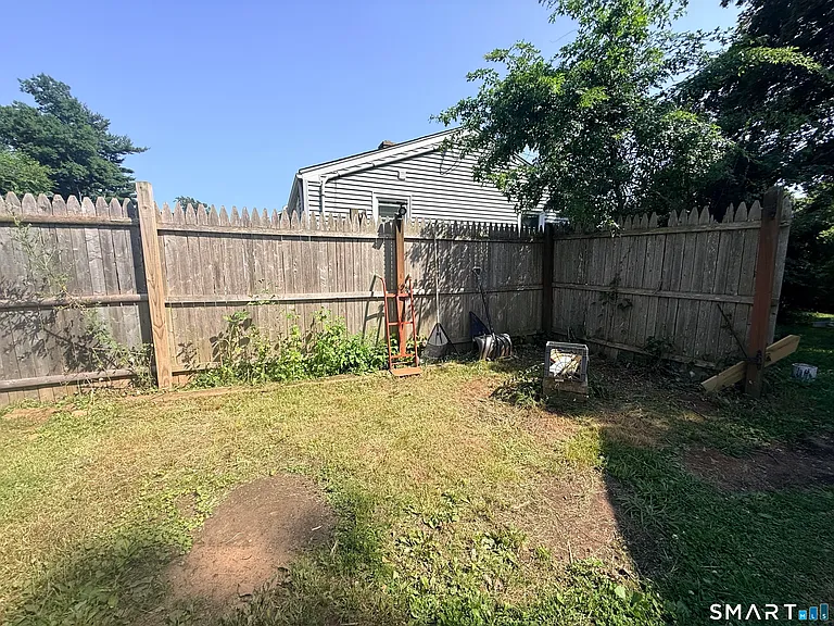191 E Side Dr — Photo 10