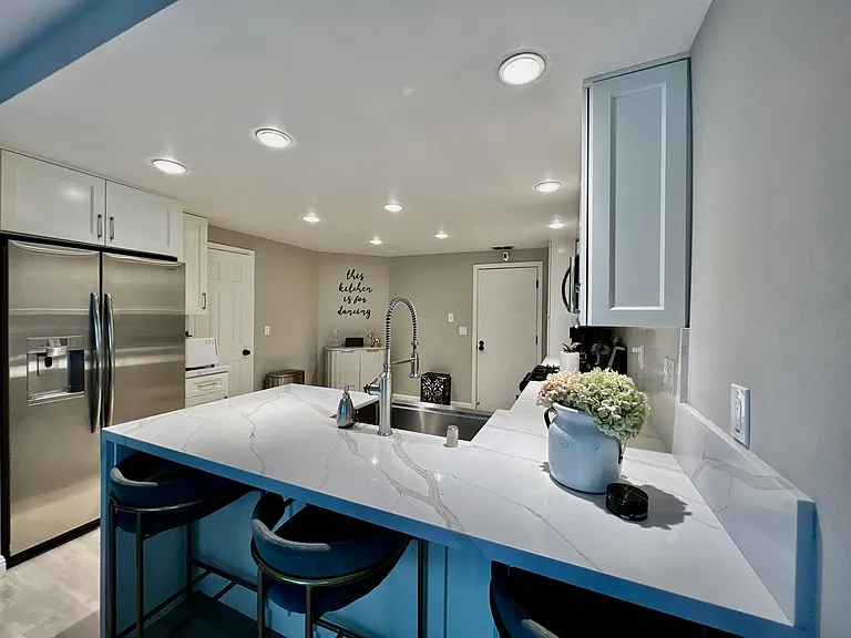 625 S Blackbrush Ln — Photo 3