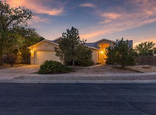 7504 Crystal Ridge Rd SW, Albuquerque, NM 87121