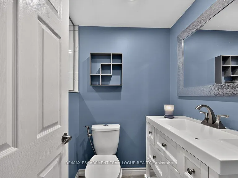 1444 Paddington Ct — Photo 33
