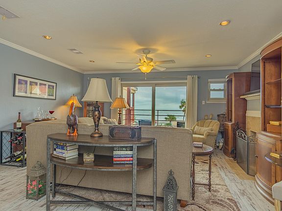 3rd image of 7312 Seawall Blvd APT 215