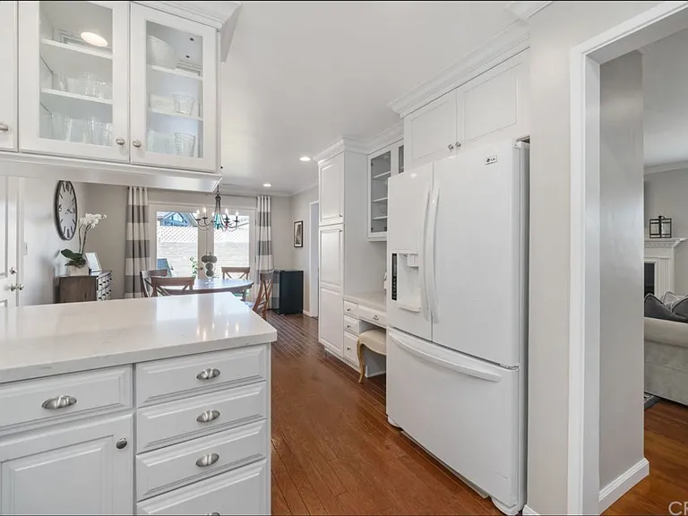 440 Country Club Dr — Photo 13