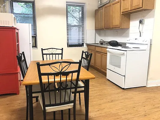 Rented by Zuz Realty | media 6