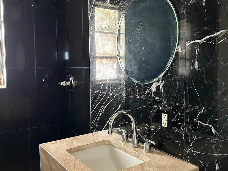 701 E Cliff Dr — Photo 10