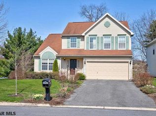 729 Linnet Ln, State College, PA 16803