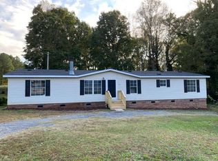 1317 Foxburrow Rd, Asheboro, NC 27205