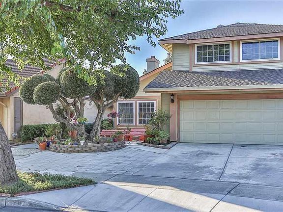 2nd image of 4015 Egret Ct