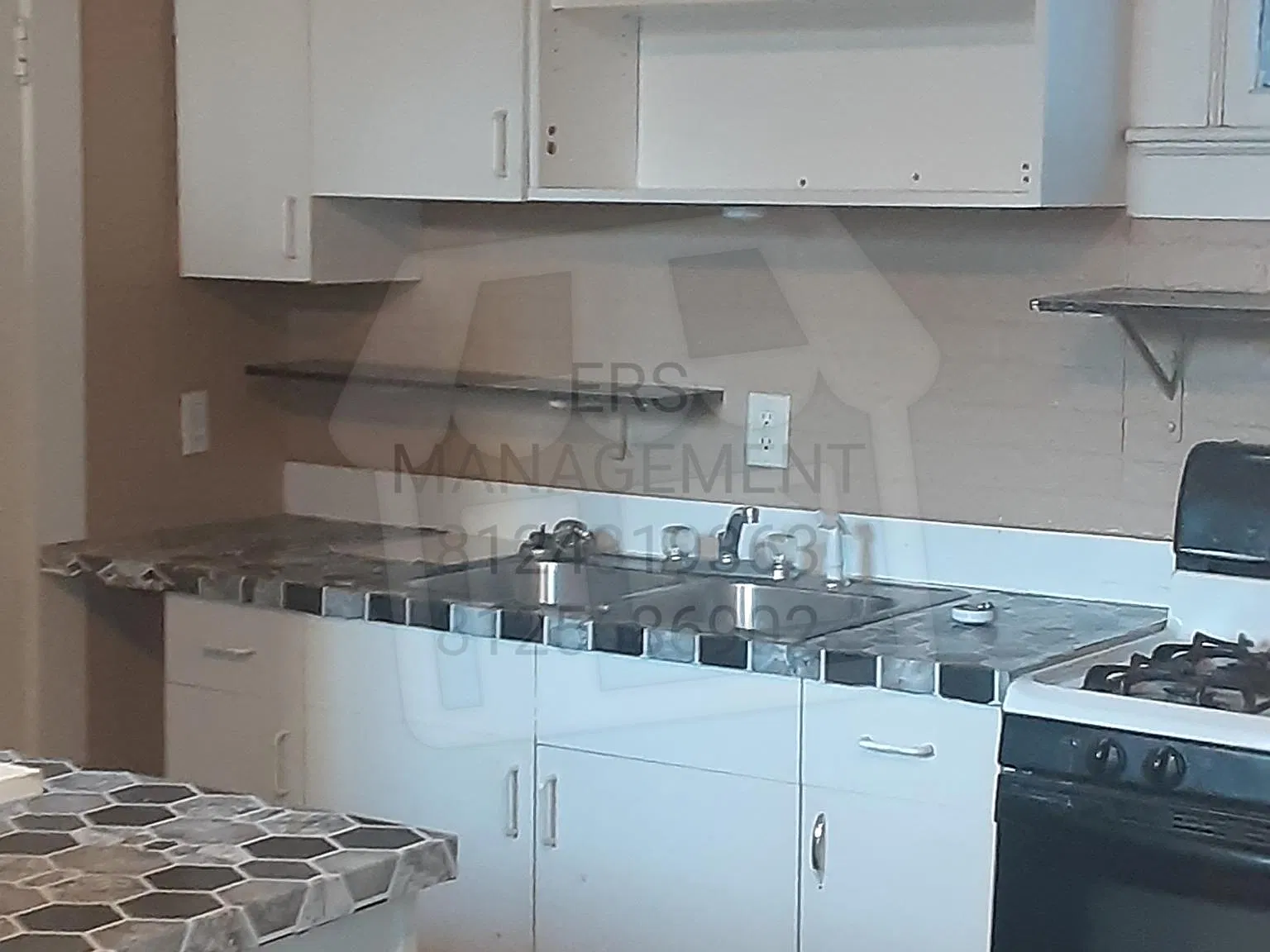 1 bed, 1080 sqft, $695 — Photo 2