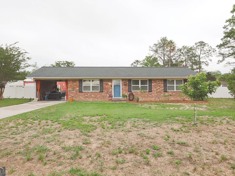 1st image of 106 Beaver Dr
