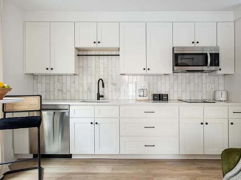 542 Boulevard Pl NE #C — Photo 9