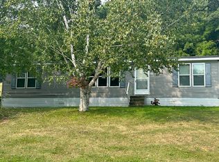 39688 County Road 8, Dakota, MN 55925