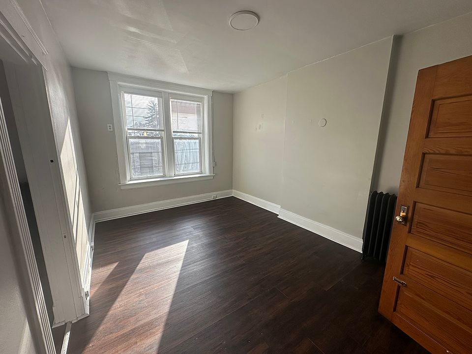 1st image of 3400 Harrison Ave #1