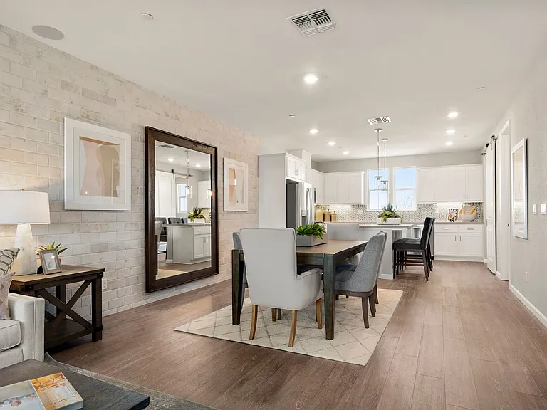 Spacious Townhomes in Provence at Natomas — Photo 133