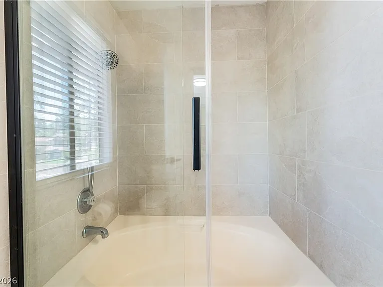 9005 Feather River Ct — Photo 26