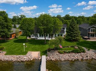 1760 E Shore Dr, Detroit Lakes, MN 56501