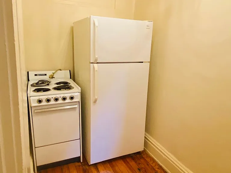 2525 Park Avenue — Photo 9
