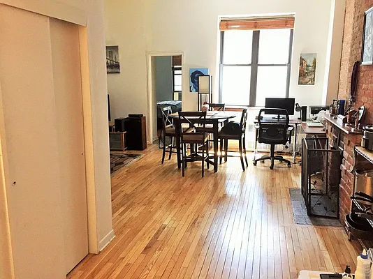 Rented by Joe Gotham LTD | media 27