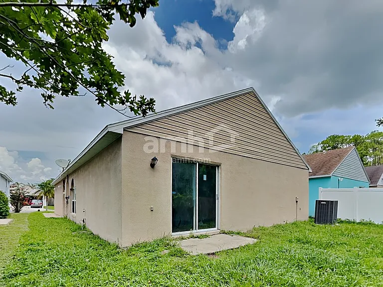 109 Placid Woods Ct — Photo 16