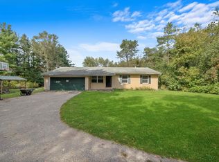 18814 Altenburg Rd, Harvard, IL 60033