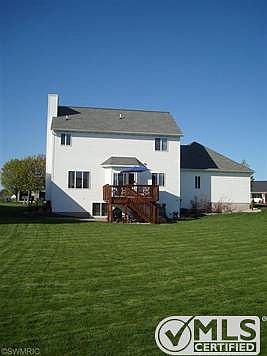 3rd image of 1391 Woodfield Dr
