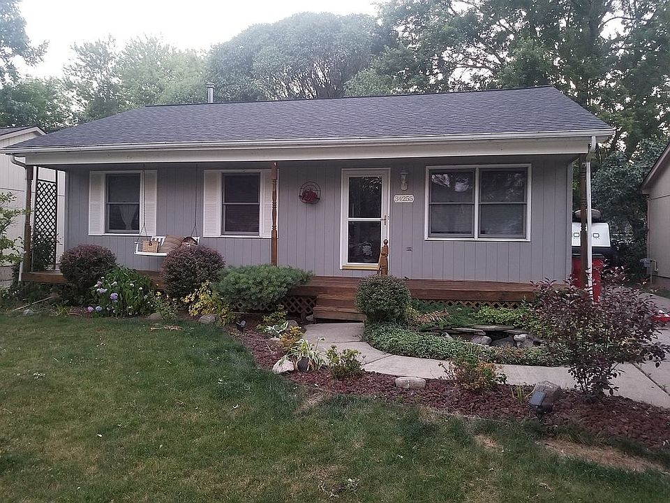 1st image of 34255 Genereaux St