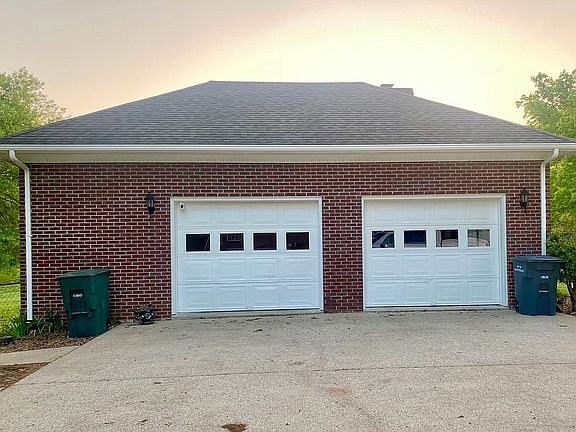 2 Car Garage with side entry