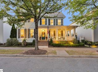 12 Hollingsworth Dr, Greenville, SC 29607