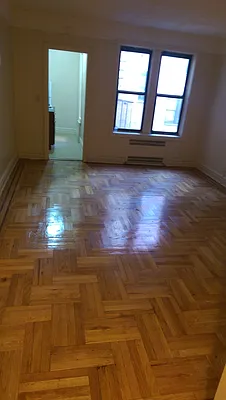 Rented by Lang Realty LLC | media 6