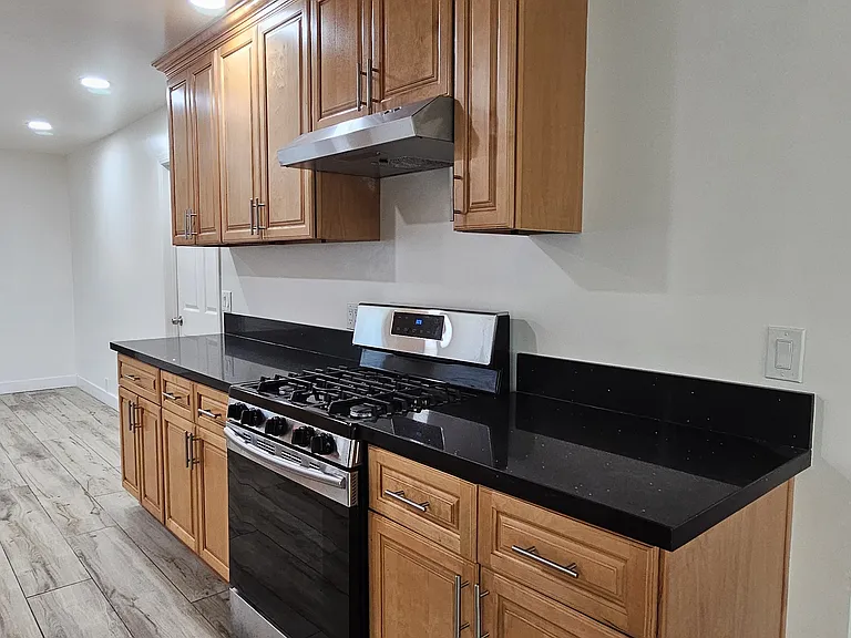 2522 Orange Ave #E — Photo 5