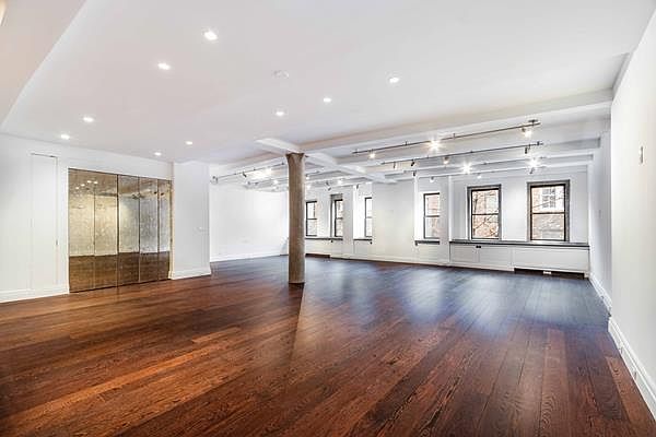 1st image of 18 E 12th St APT 3B