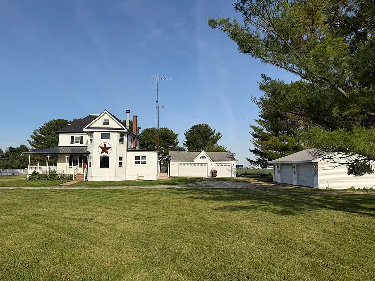 6281 E 5000n Rd — Photo 32