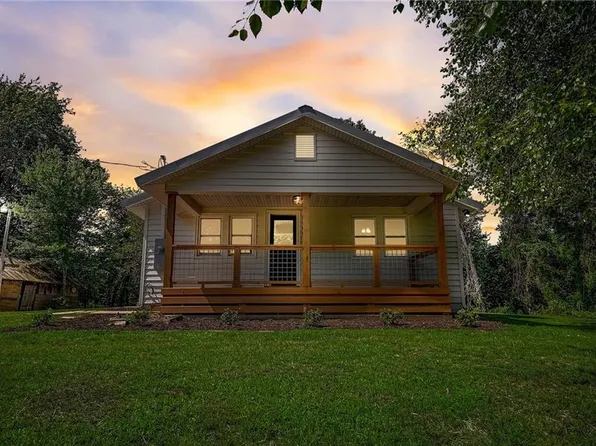 1933 Pleasant Hill Rd, Talking Rock, GA 30175