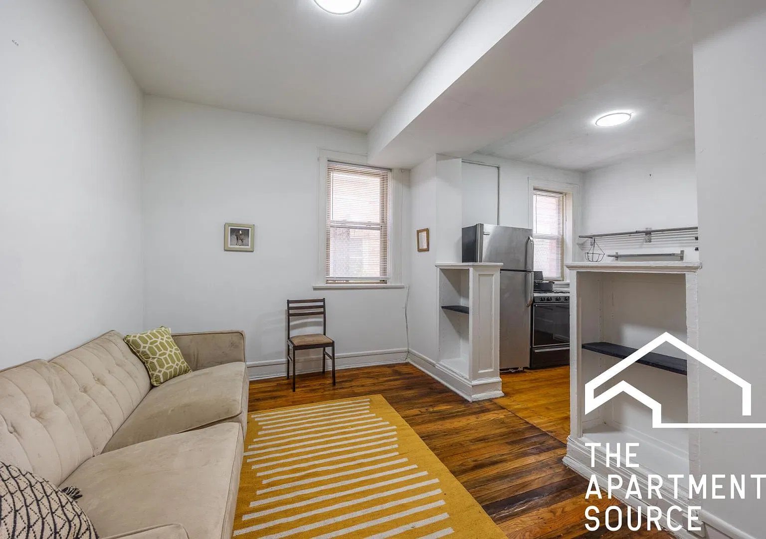 3 bed, 1000 sqft, $2,085 — Photo 4