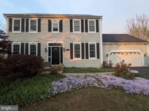 79 Melanie Hollow Ln, Fredericksburg, VA 22405