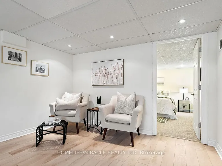 460 Fairleigh Ave #BASEMENT — Photo 5