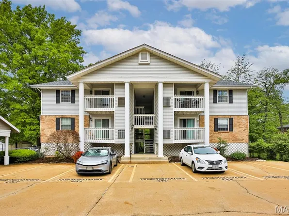 621 S Kirkwood Rd APT 301, Saint Louis, MO 63122