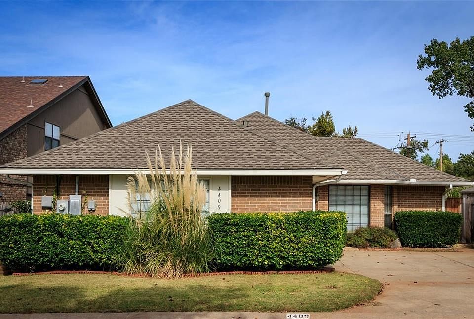 1st image of 4409 Dahoon Dr