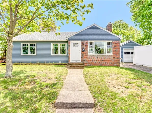 155 McGirr St, Cumberland, RI 02864