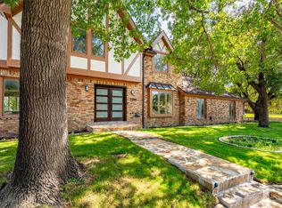 2244 Hurstview Dr, Hurst, TX 76054