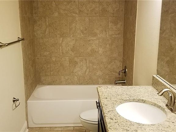 5th image of 2551 S Mills Ave