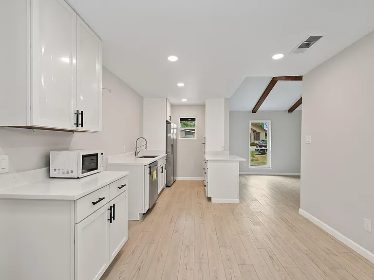 1703 New York Ave — Photo 15