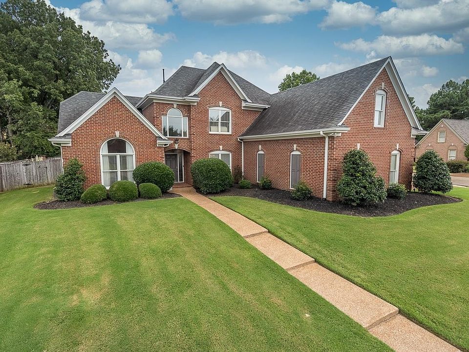 1st image of 8889 River Pine Dr