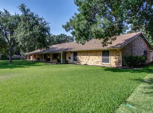 7801 Charter Oak Ct, Fort Worth, TX 76179