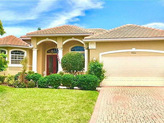 3rd image of 8652 Southwind Bay Cir