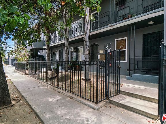 2nd image of 1125 N Van Ness Ave