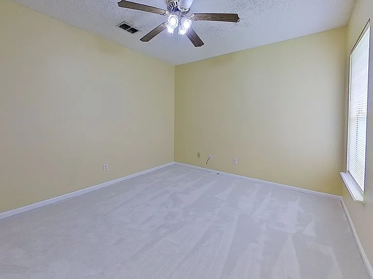 12404 Hatton Chase Ln W — Photo 23