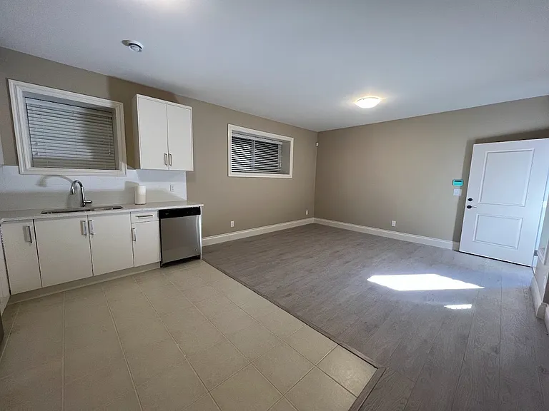 1112 Cornell Ave — Photo 3