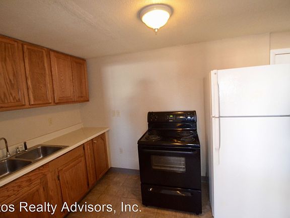 3rd image of 176 S Ingalls St #4172738